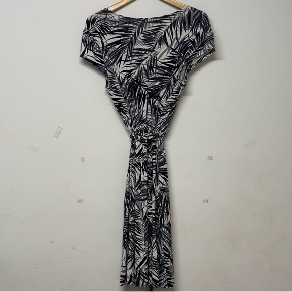 Old Navy Black Cap Sleeve Jersey Knit Palm Leaf Print Wrap Dress Petite L - Picture 6 of 6
